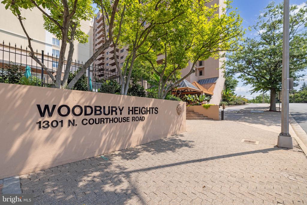 1301 N COURTHOUSE ROAD 602