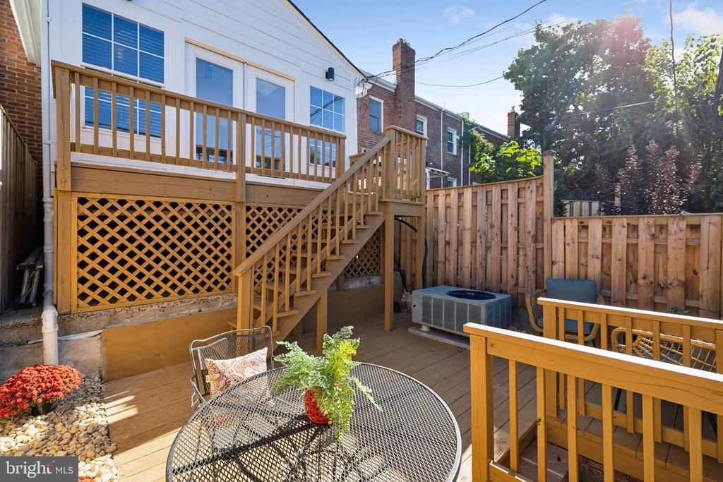2116 N BRANDYWINE STREET