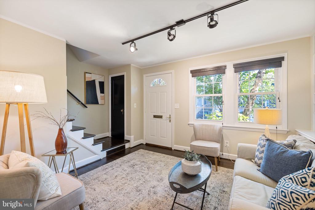 2116 N BRANDYWINE STREET