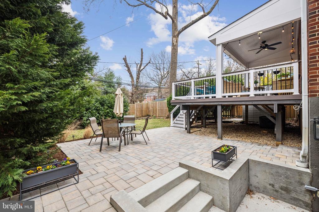 3808 N PERSHING DRIVE