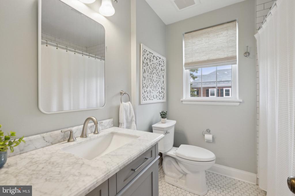 3239 S UTAH STREET