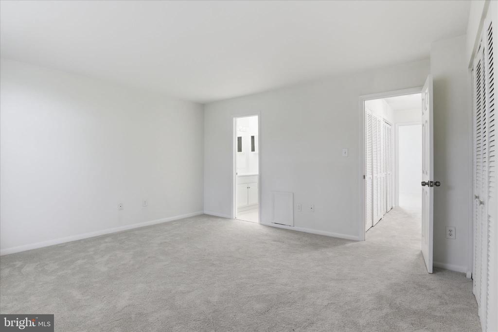 656 15TH STREET S Unit: 2