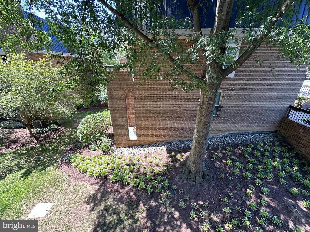656 15TH STREET S Unit: 2