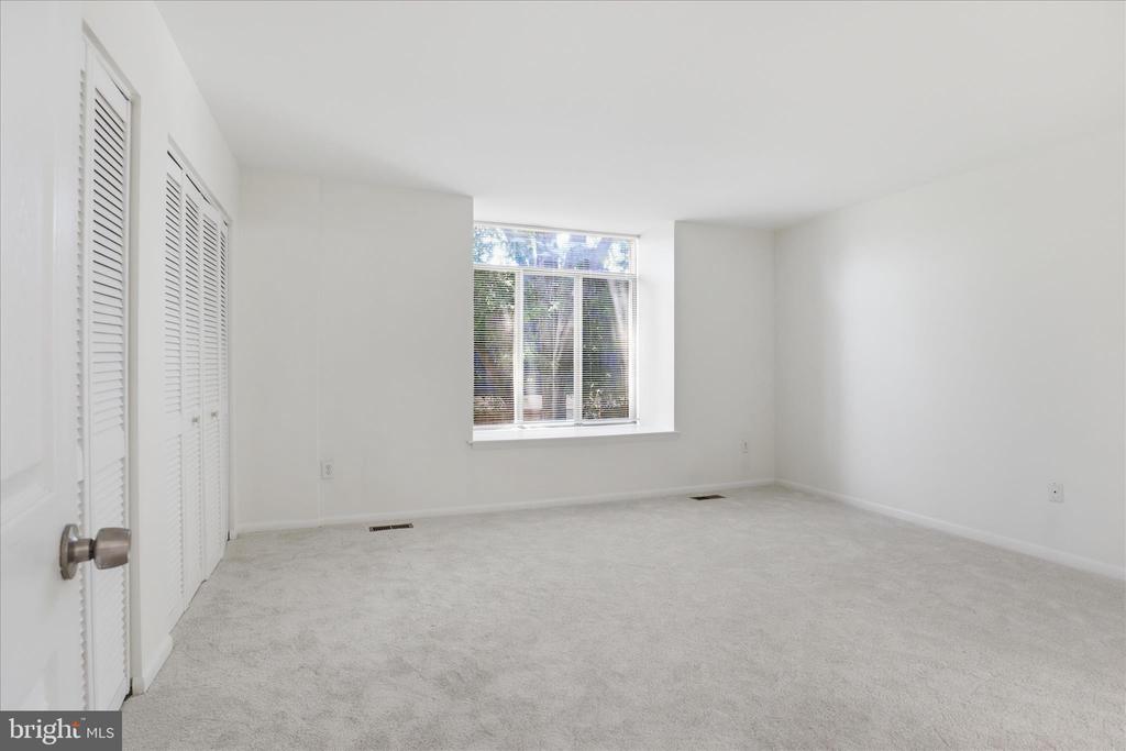 656 15TH STREET S Unit: 2