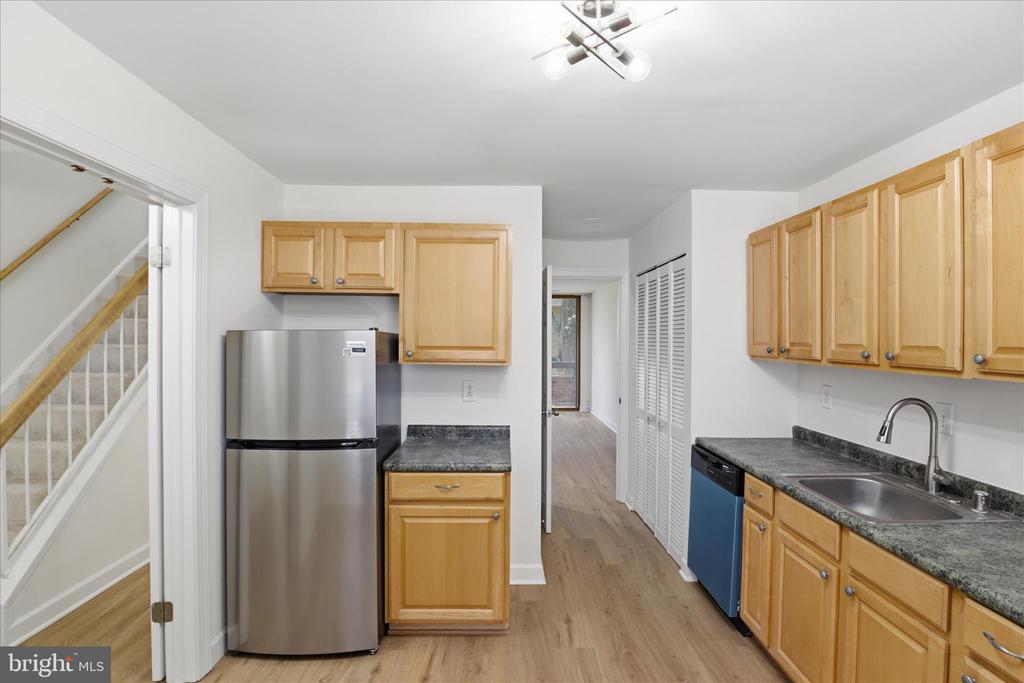 656 15TH STREET S Unit: 2
