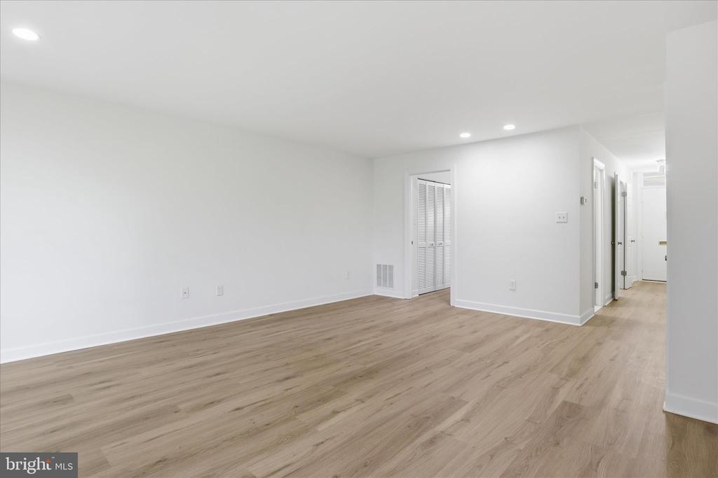 656 15TH STREET S Unit: 2