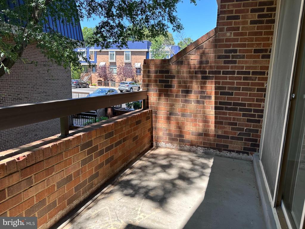 656 15TH STREET S Unit: 2