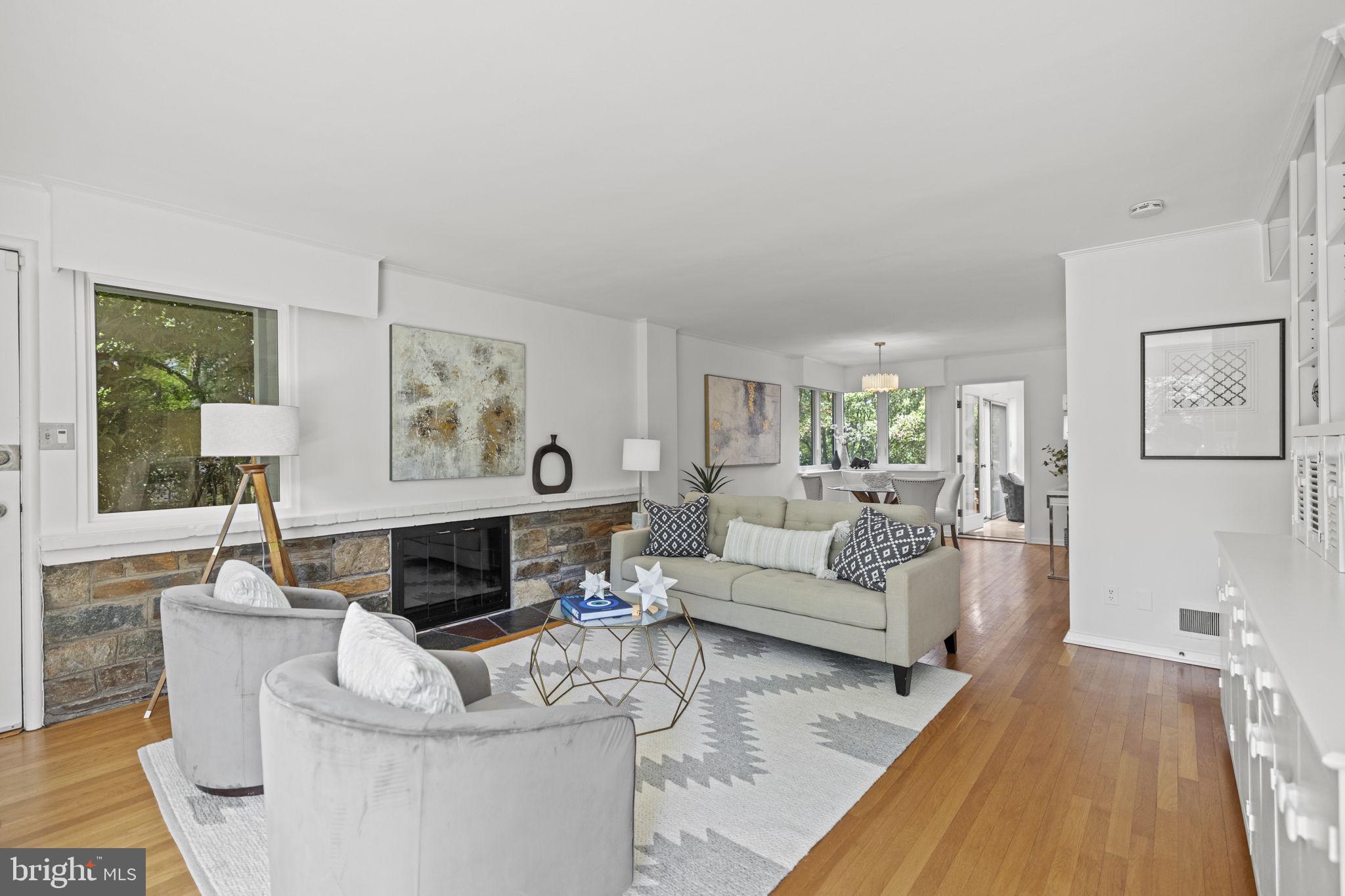 433 ARGYLE DRIVE