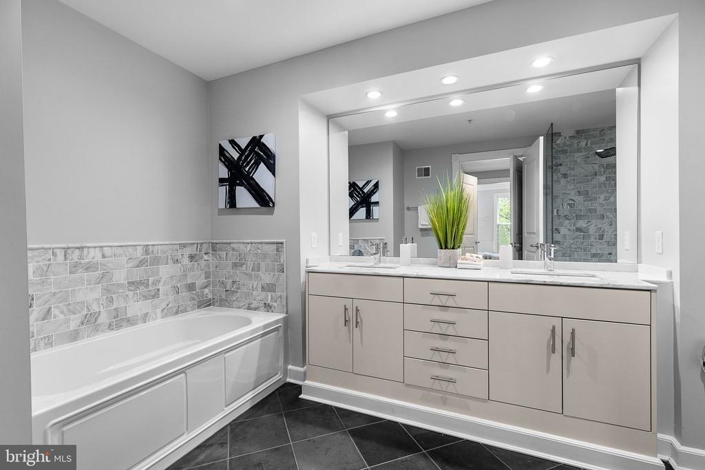 910 POWHATAN STREET Unit: 201N