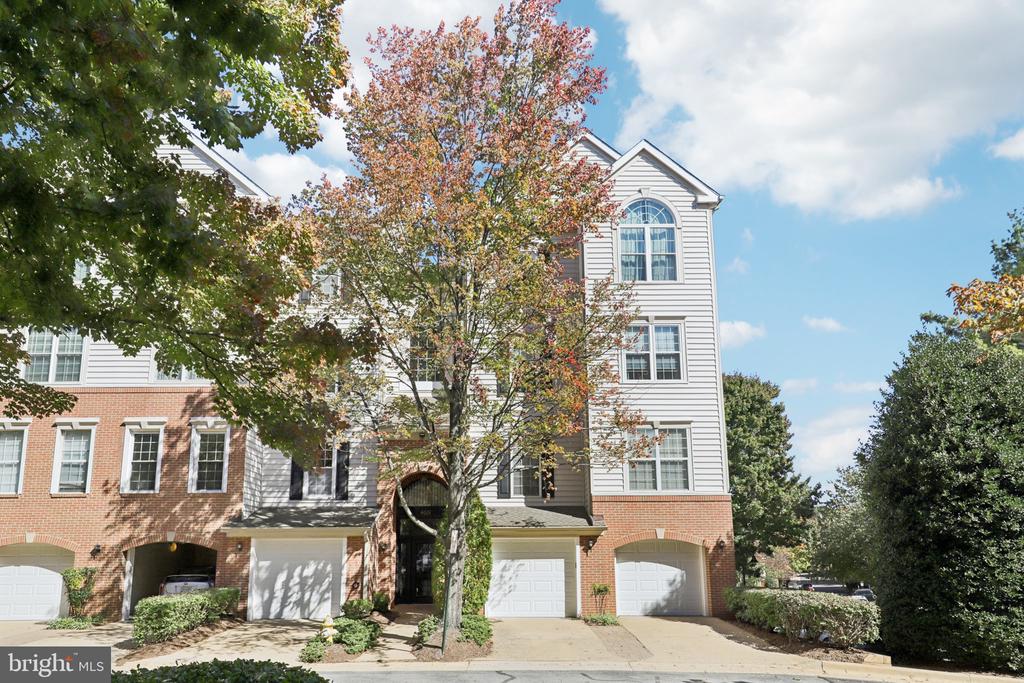 4681 LAWTON WAY Unit: 103