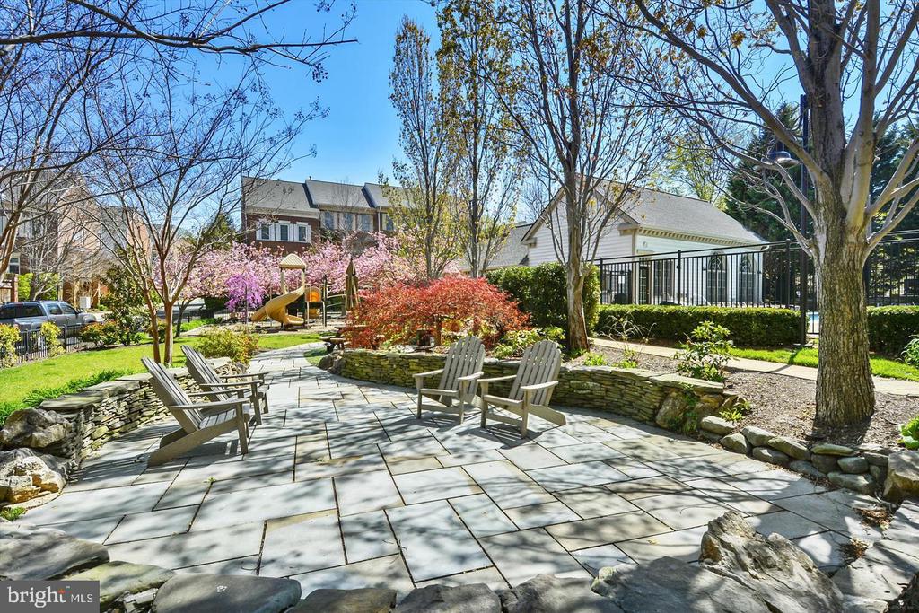 4681 LAWTON WAY Unit: 103