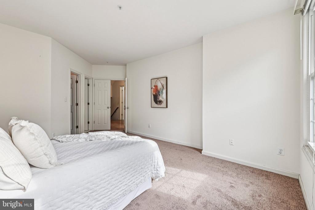 4681 LAWTON WAY Unit: 103