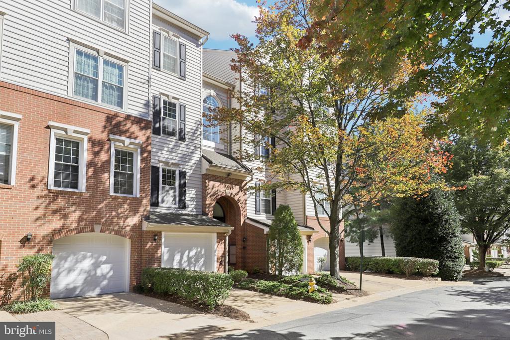4681 LAWTON WAY Unit: 103