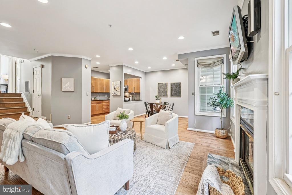 4681 LAWTON WAY Unit: 103