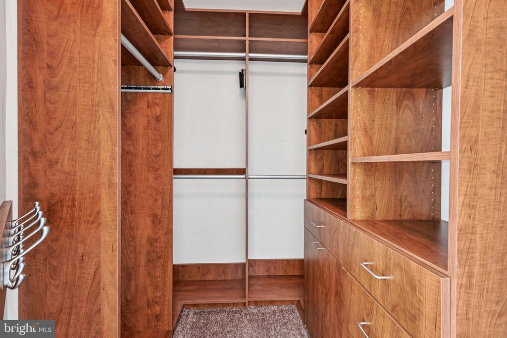 4681 LAWTON WAY Unit: 103
