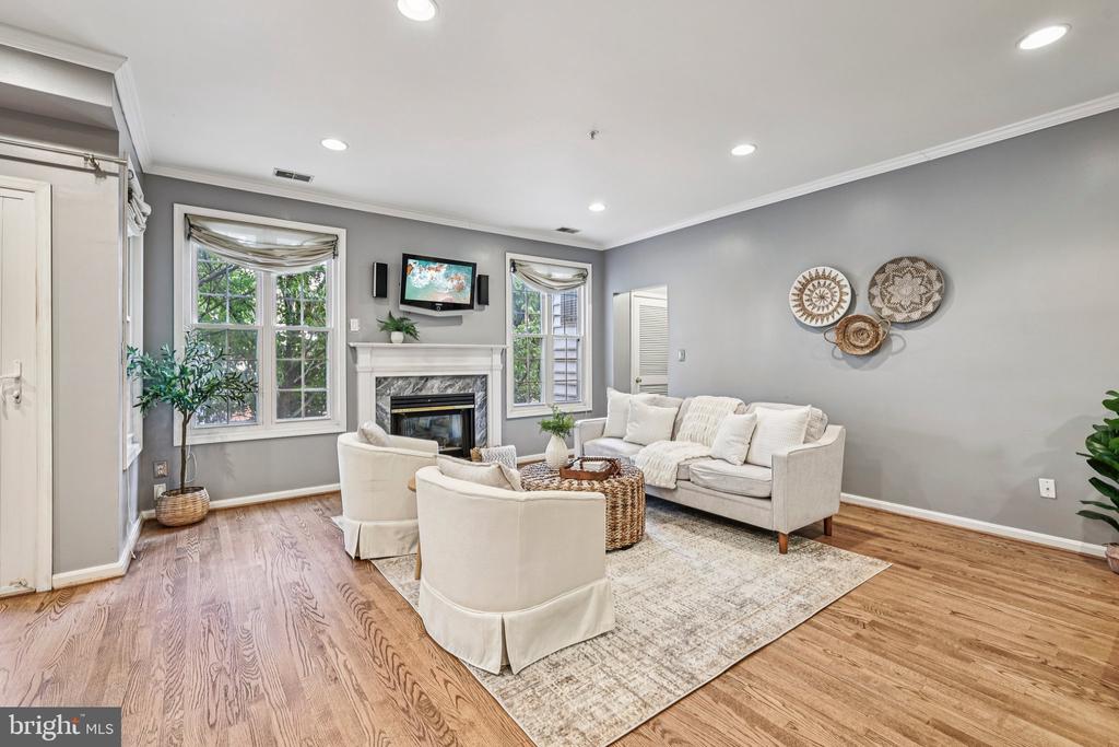 4681 LAWTON WAY Unit: 103