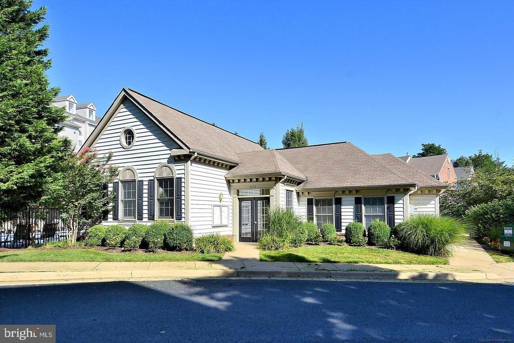 4681 LAWTON WAY Unit: 103