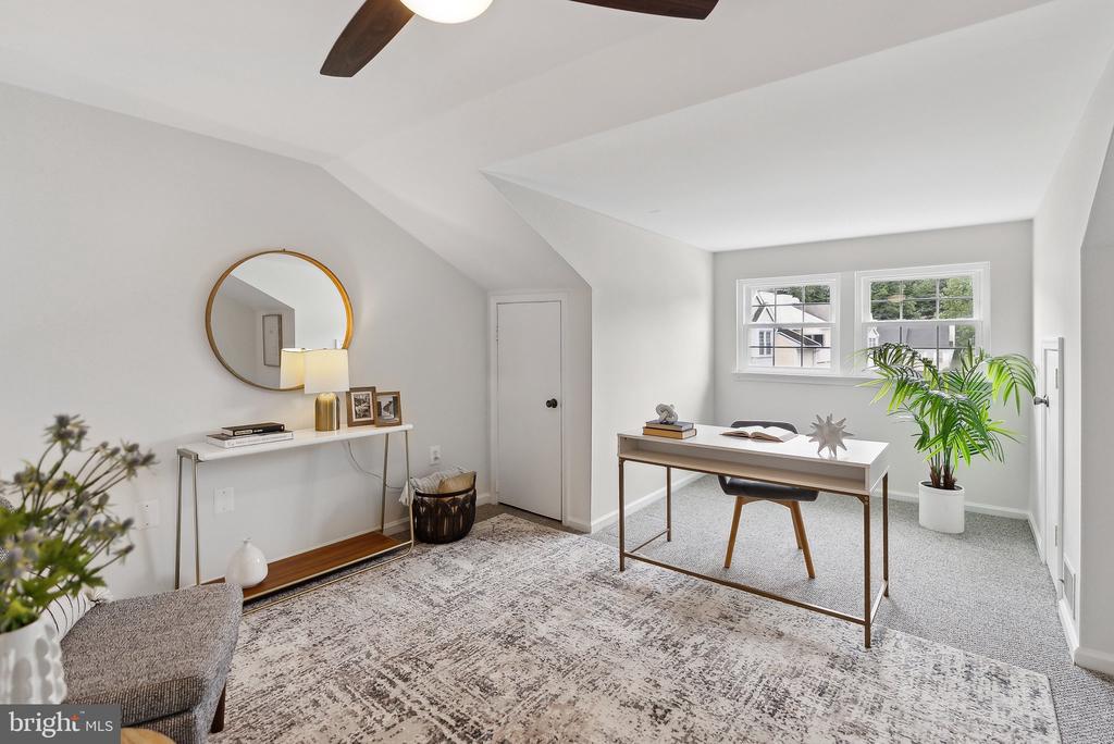 3316 LAKESIDE VIEW DRIVE 3-7