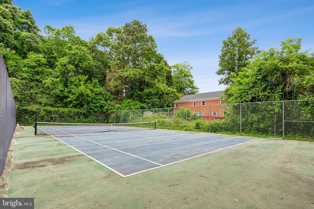 3316 LAKESIDE VIEW DRIVE 3-7