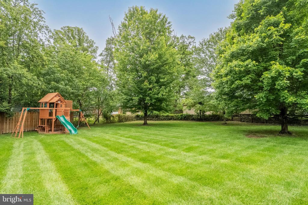 5923 WESTRIDGE COURT