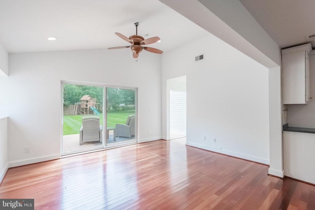 5923 WESTRIDGE COURT