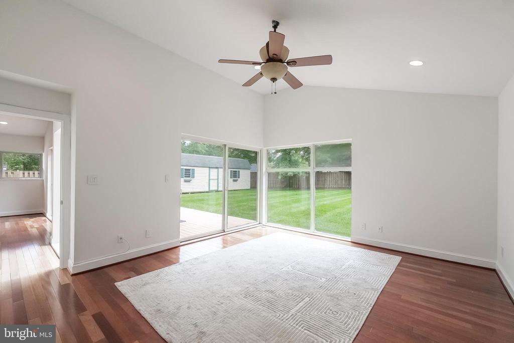 5923 WESTRIDGE COURT