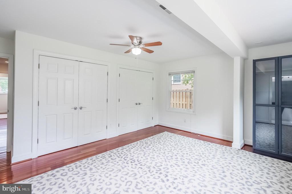 5923 WESTRIDGE COURT