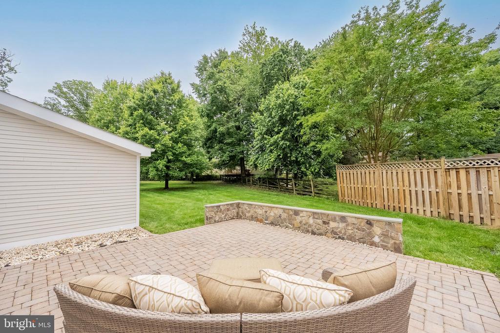 5923 WESTRIDGE COURT