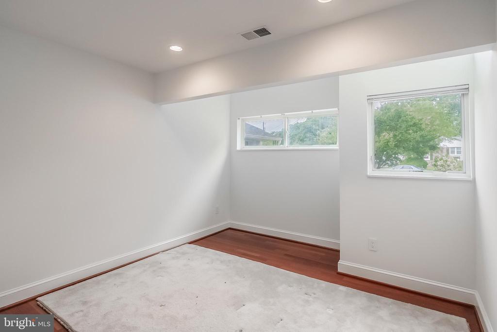 5923 WESTRIDGE COURT
