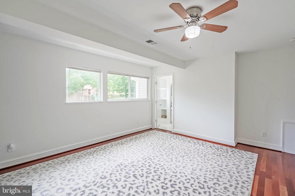 5923 WESTRIDGE COURT