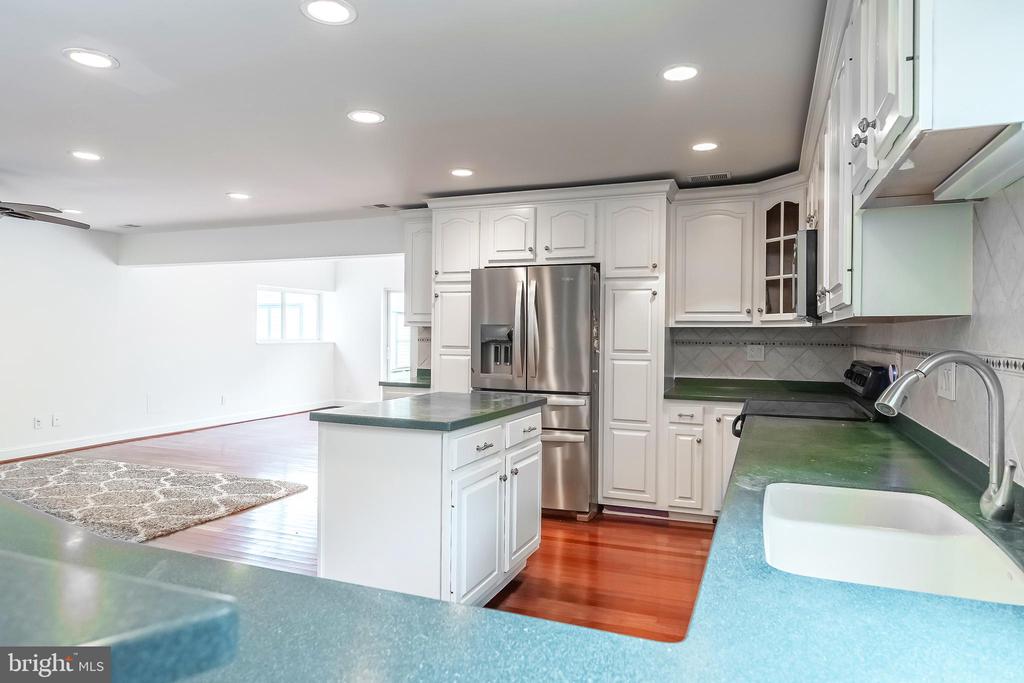 5923 WESTRIDGE COURT