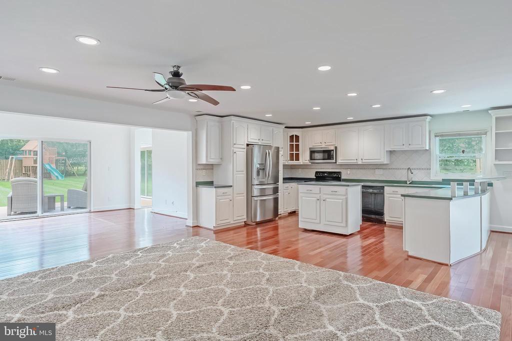 5923 WESTRIDGE COURT