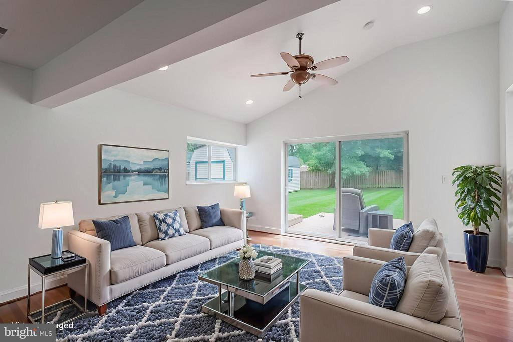 5923 WESTRIDGE COURT