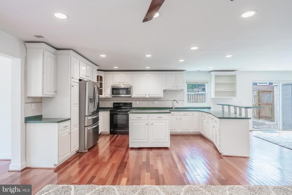 5923 WESTRIDGE COURT