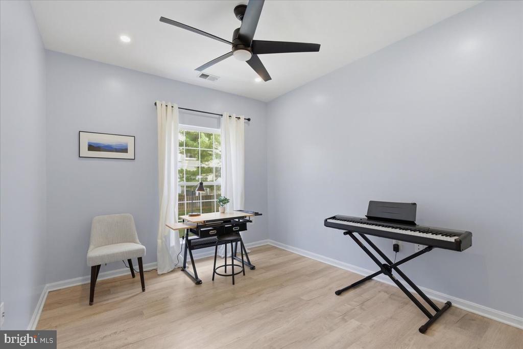 4127 FOUNTAINSIDE LANE Unit: 201