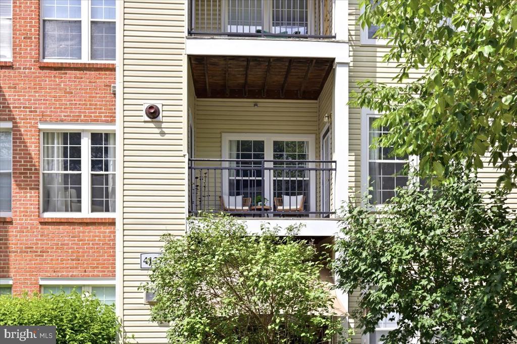 4127 FOUNTAINSIDE LANE Unit: 201