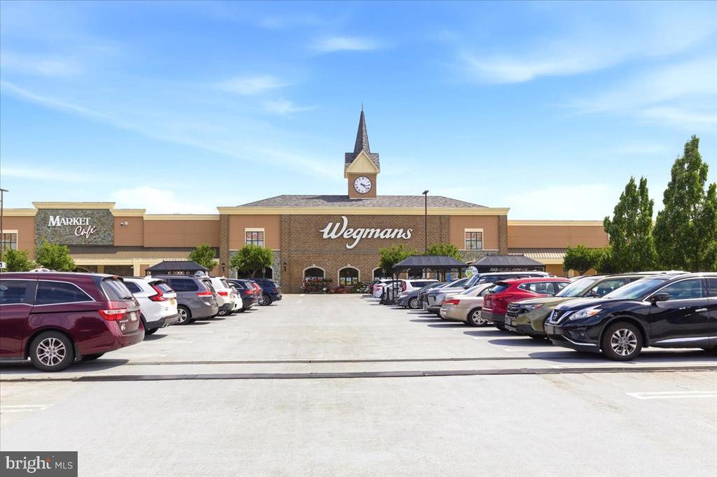 4127 FOUNTAINSIDE LANE Unit: 201