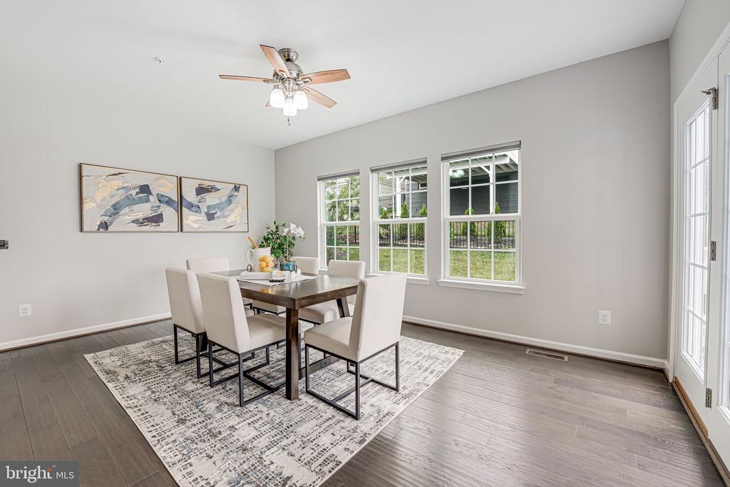 2332 HARMSWORTH DRIVE