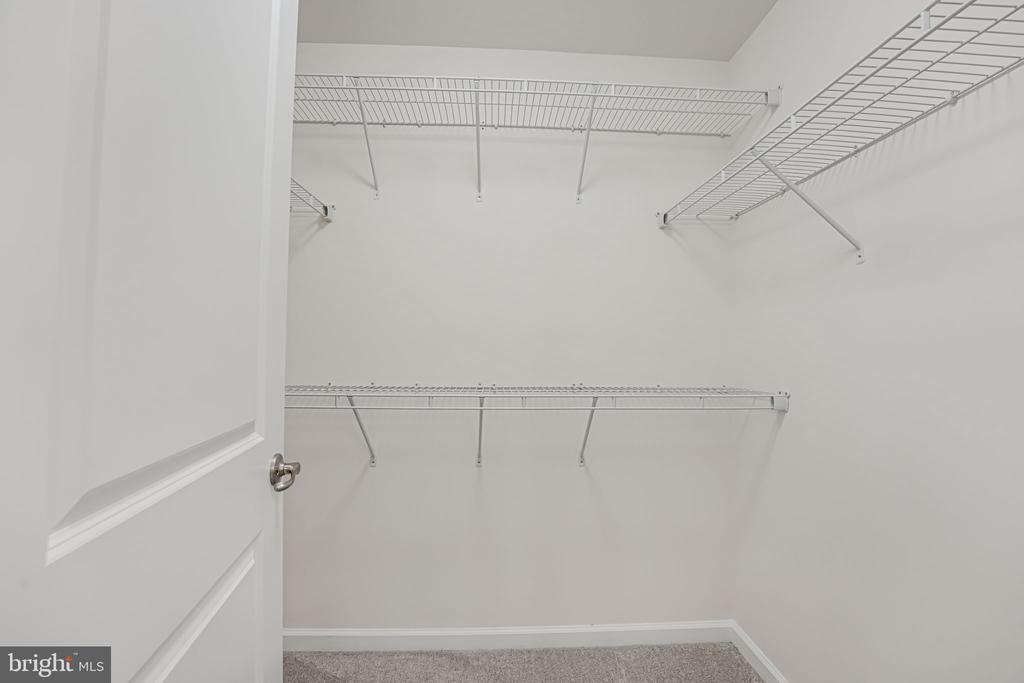 2332 HARMSWORTH DRIVE