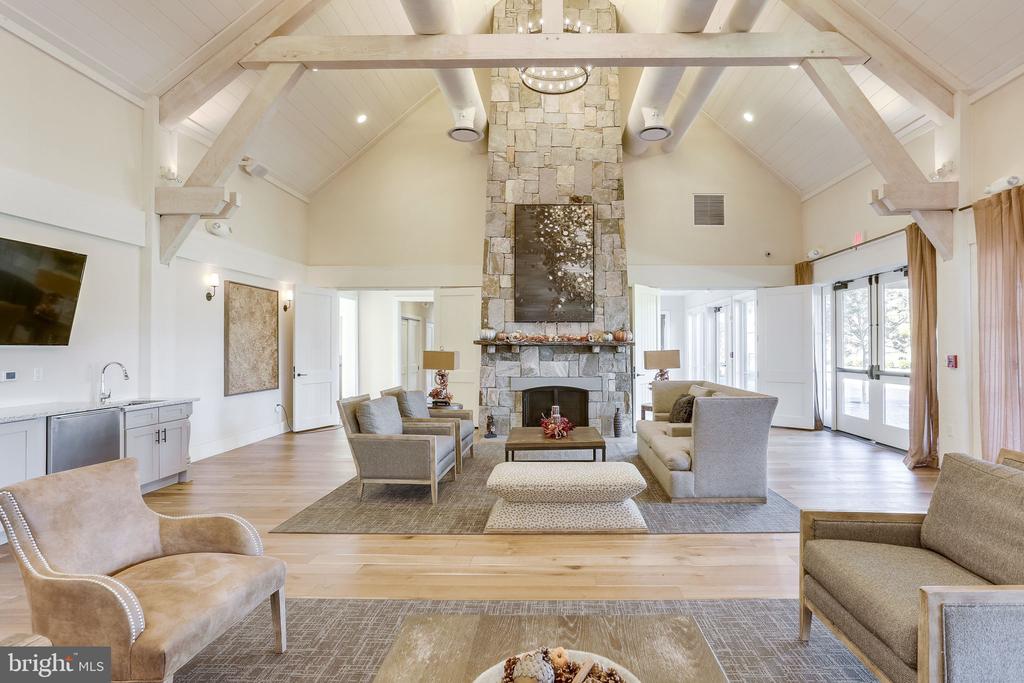2332 HARMSWORTH DRIVE