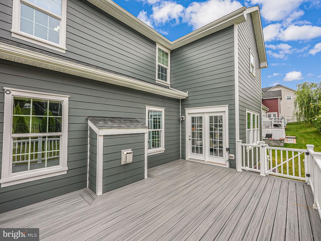 2332 HARMSWORTH DRIVE