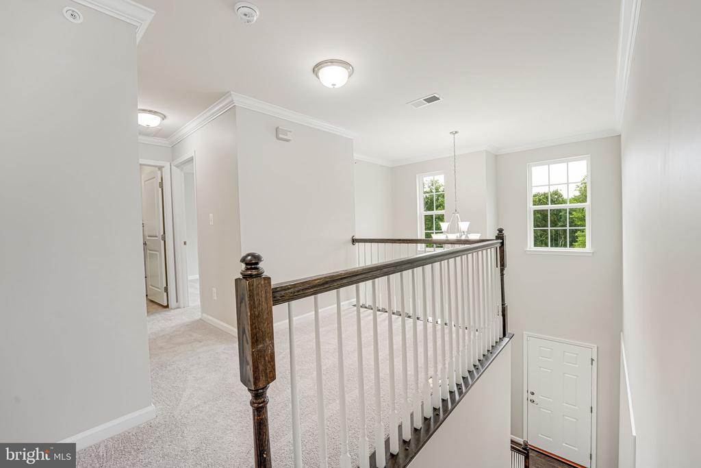 2332 HARMSWORTH DRIVE