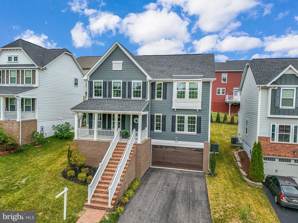 2332 HARMSWORTH DRIVE