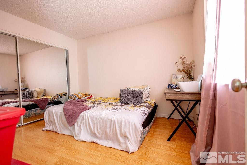 1029 Bradley Square