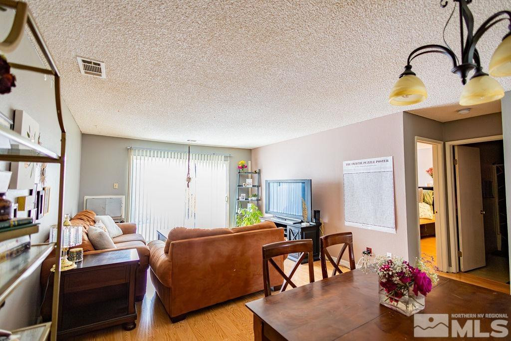 1029 Bradley Square