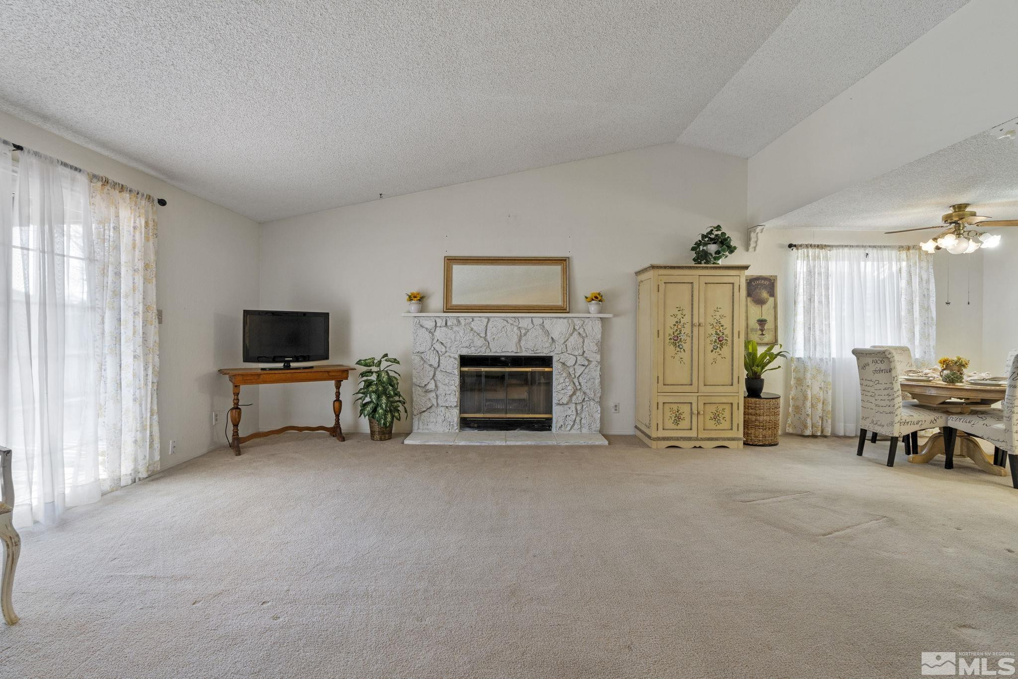1505 Shadow Lane