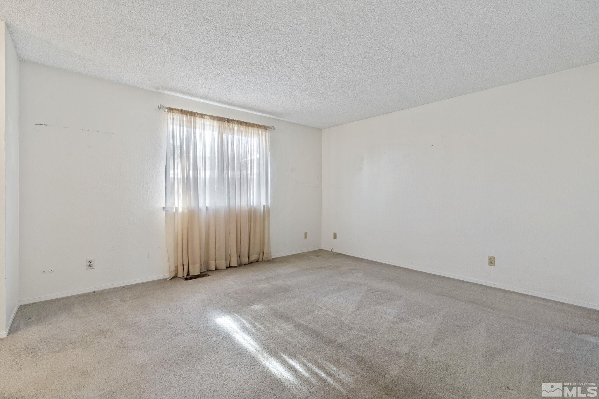 1505 Shadow Lane