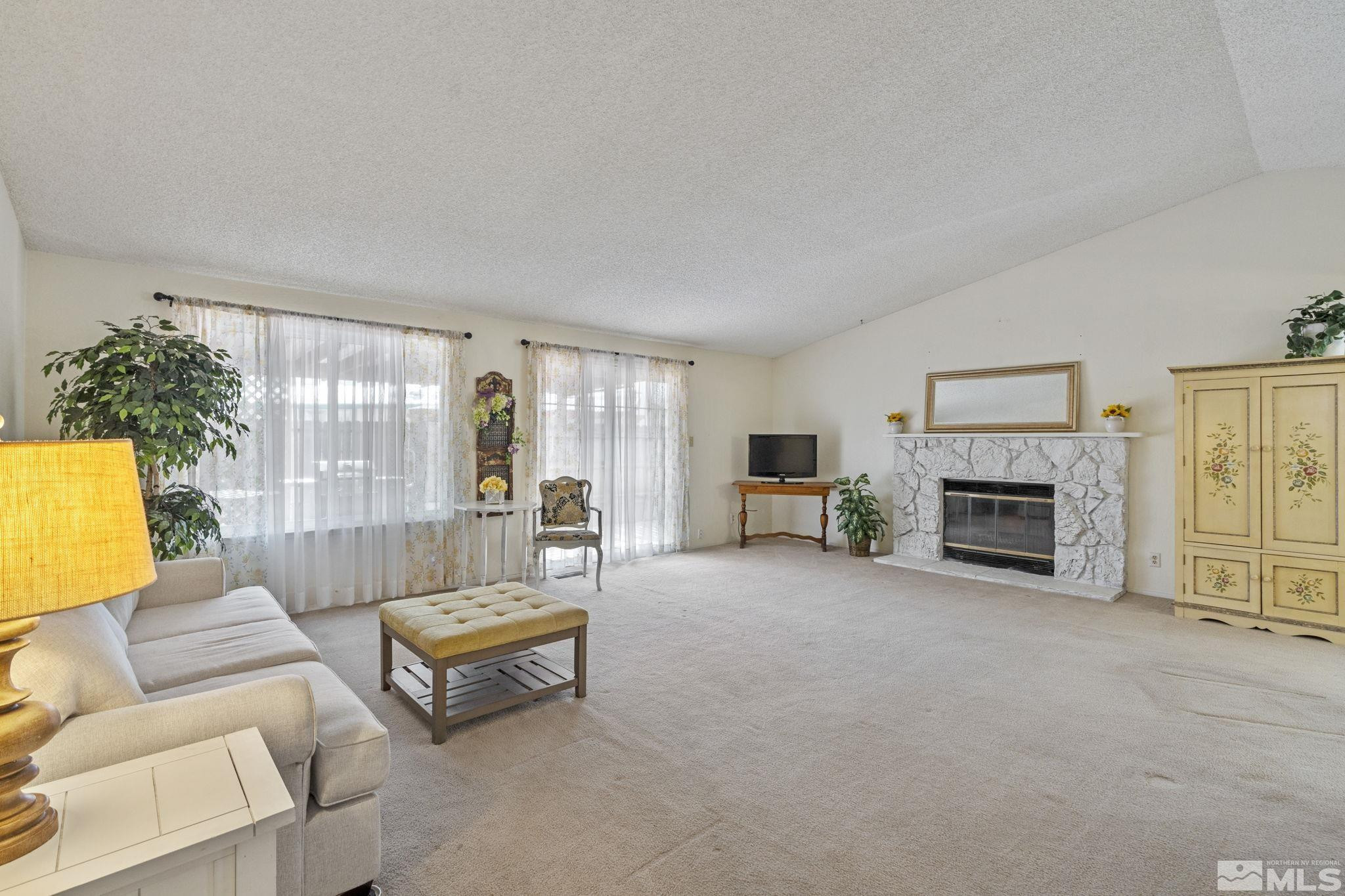 1505 Shadow Lane