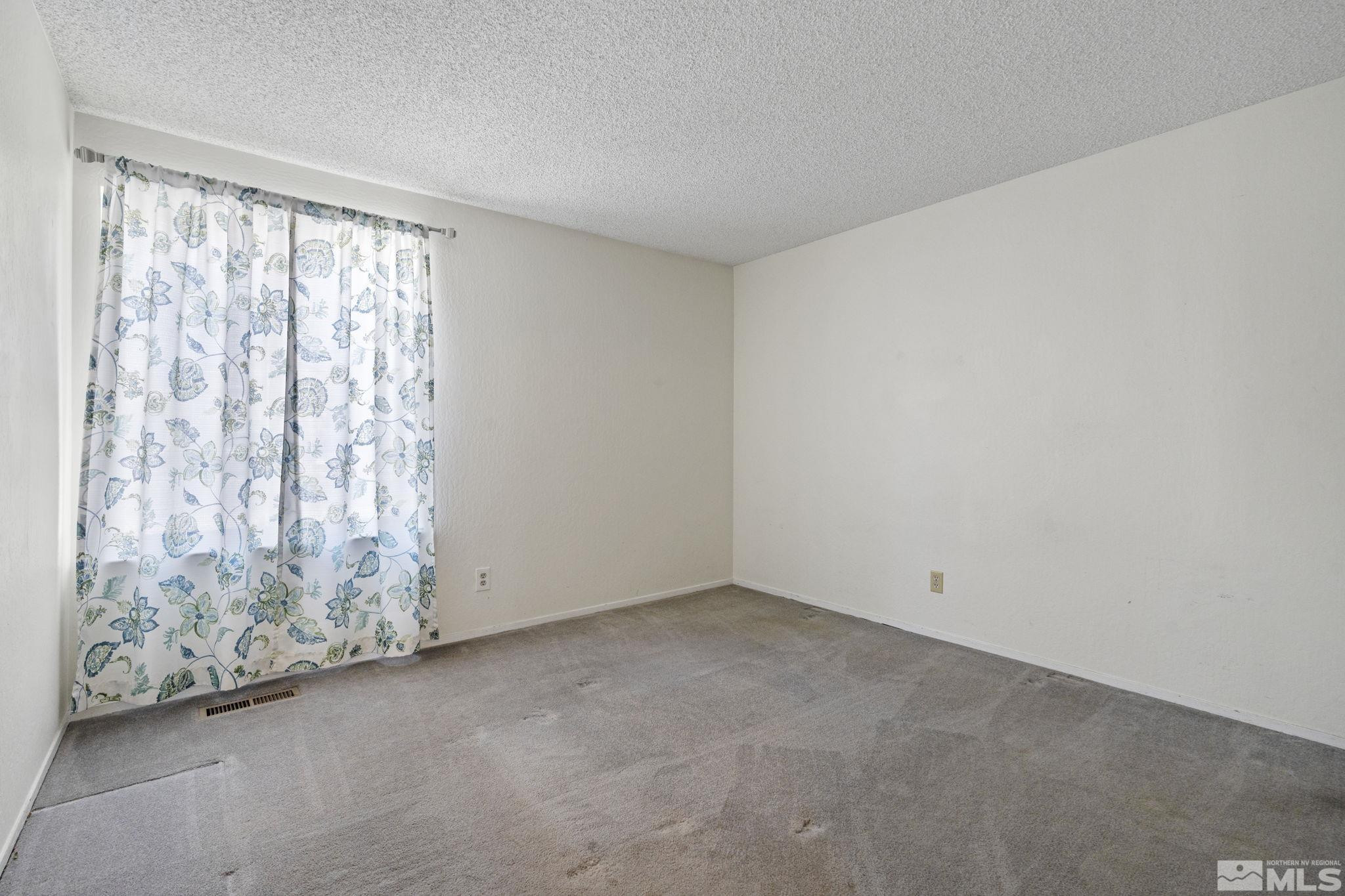 1505 Shadow Lane