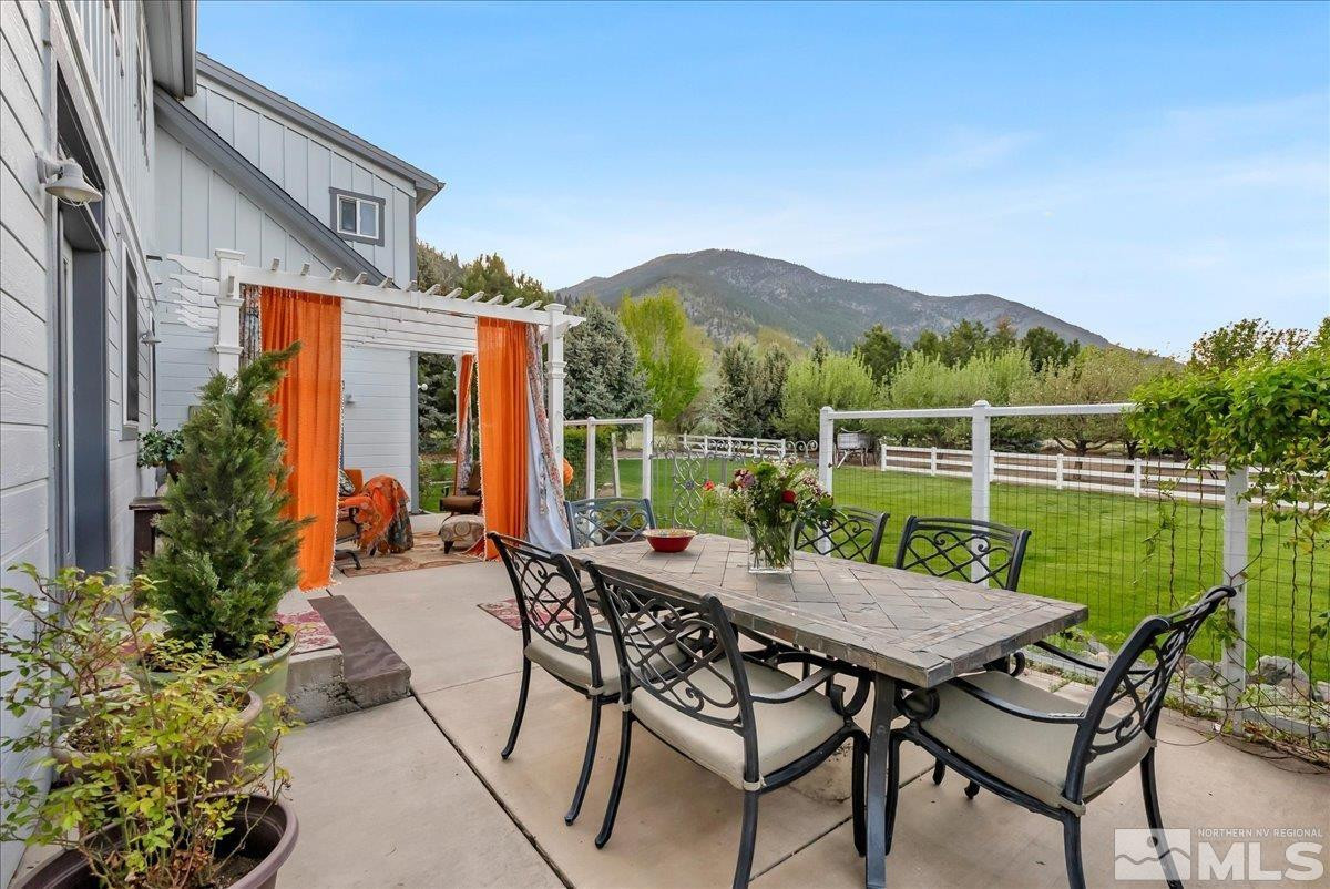 212 Foothill Meadows Court